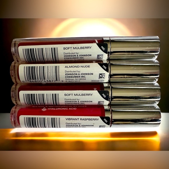 Lot of Four (4) Neutrogena Hydro Boost Hydrating Lip Gloss, 0.1 oz - Picture 2 of 4